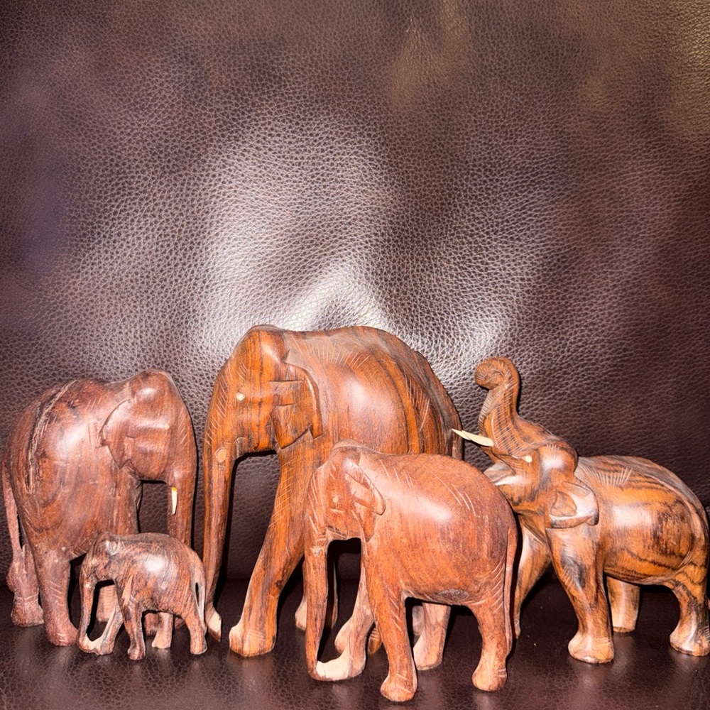 Lot of 5 VTG Wooden Elephants hand carved